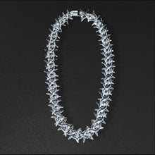 Lade das Bild in den Galerie-Viewer, Clear Spyke Link Necklace
