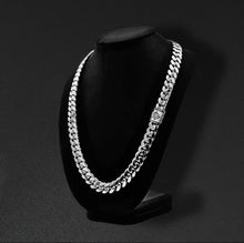 Lade das Bild in den Galerie-Viewer, 14mm Cgi Cuban Chain, Silver - Plain
